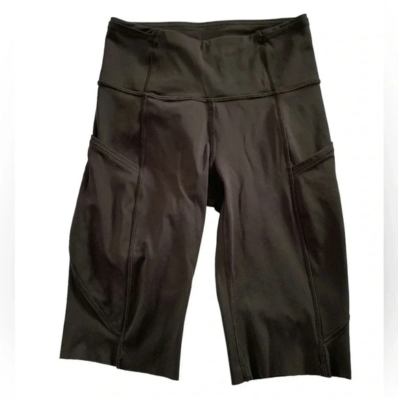 Lululemon Fast&Free High Rise Short 8” Black Size 2 - Picture 2 of 6